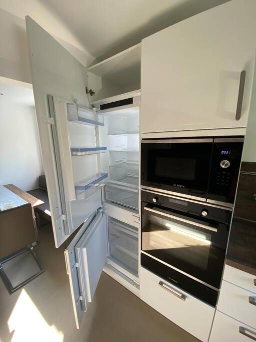 Luxury Apartment With Air Conditioning & Jaccuzzi Near Frankfurt Wiesbaden Hofheim am Taunus Exteriör bild